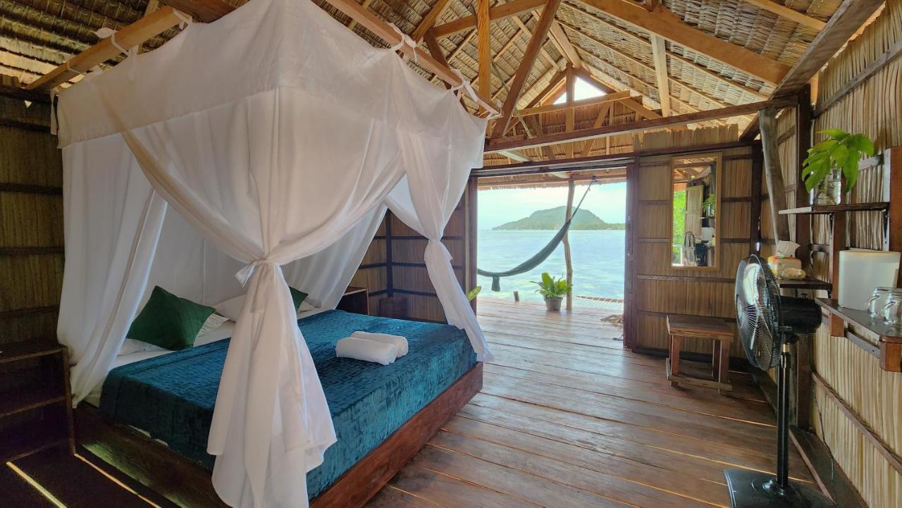 Mansuar Raja Ampat Bungalows Kri エクステリア 写真