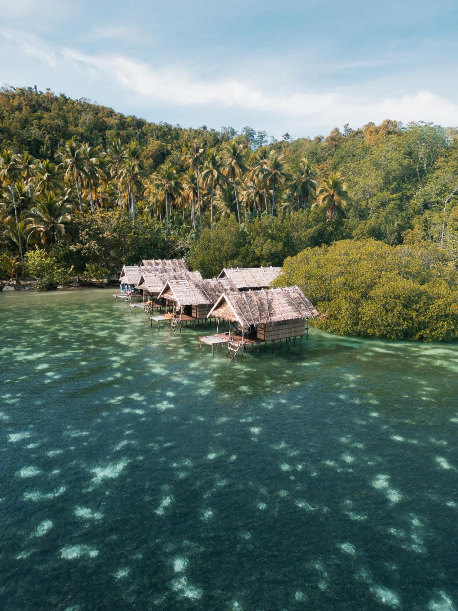 Mansuar Raja Ampat Bungalows Kri エクステリア 写真